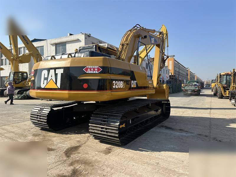 CATERPILLAR 320BL - Escavatore cingolato: foto 4 CATERPILLAR 320BL - Escavatore cingolato: foto 4