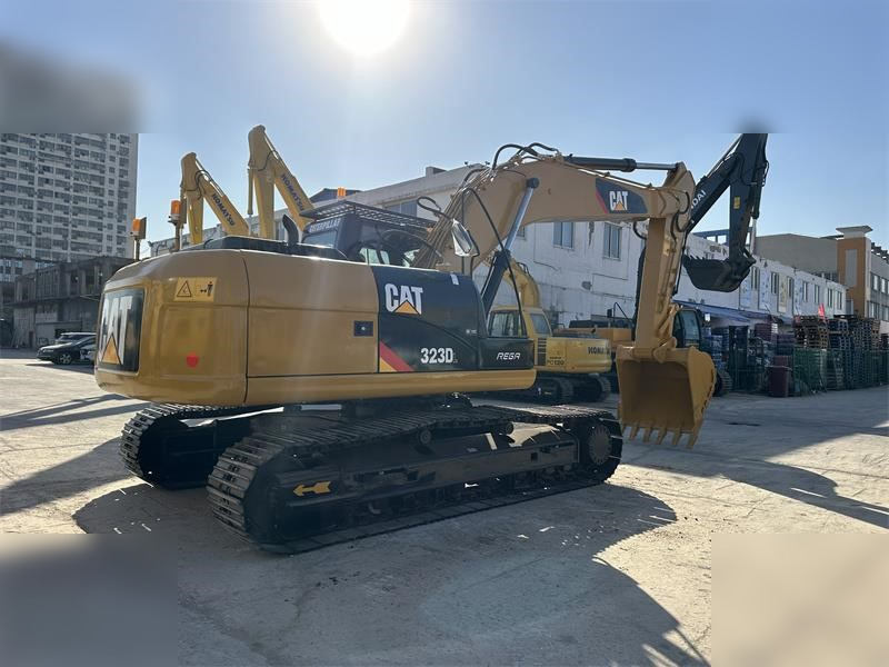CATERPILLAR 323D - Escavatore cingolato: foto 4 CATERPILLAR 323D - Escavatore cingolato: foto 4