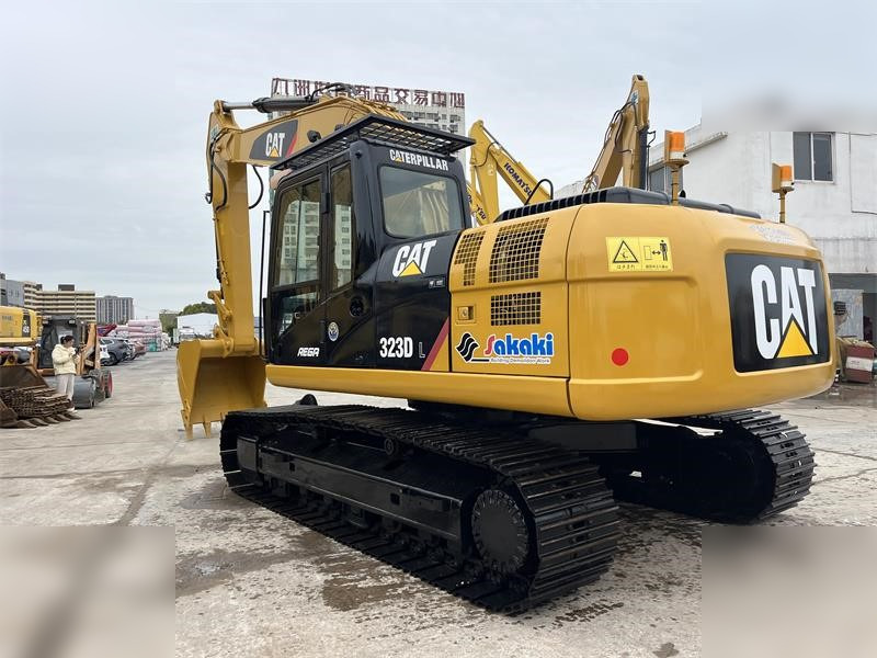 CATERPILLAR 323DL - Escavatore cingolato: foto 5 CATERPILLAR 323DL - Escavatore cingolato: foto 5
