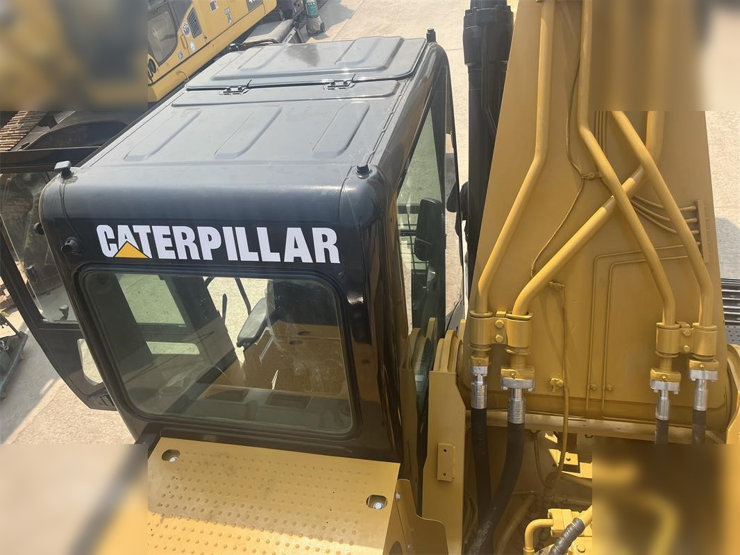 CATERPILLAR 330D - Escavatore cingolato: foto 5 CATERPILLAR 330D - Escavatore cingolato: foto 5
