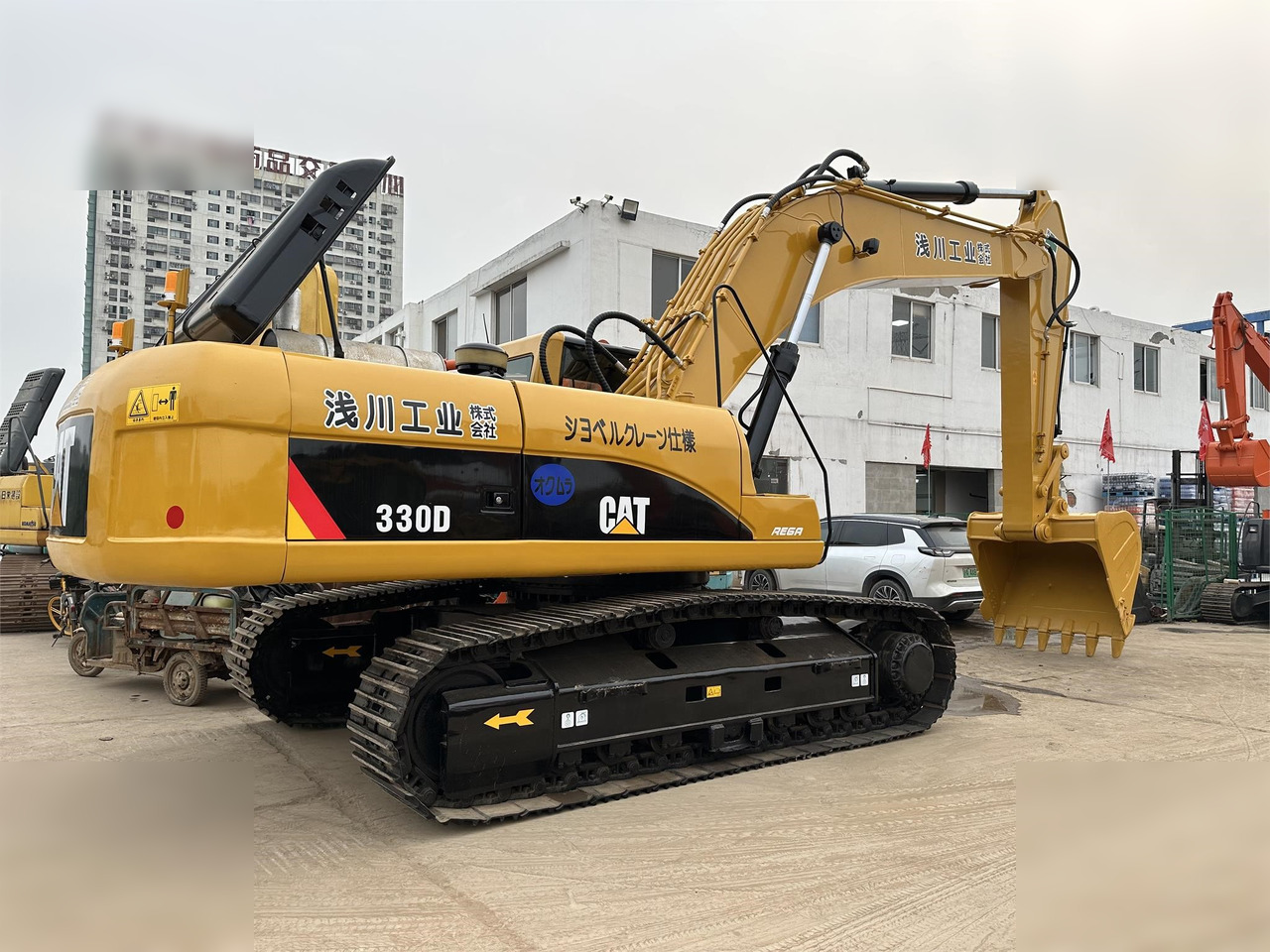 CATERPILLAR 330D - Escavatore cingolato: foto 2 CATERPILLAR 330D - Escavatore cingolato: foto 2