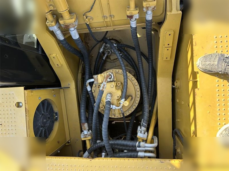 CATERPILLAR 330D - Escavatore cingolato: foto 5 CATERPILLAR 330D - Escavatore cingolato: foto 5