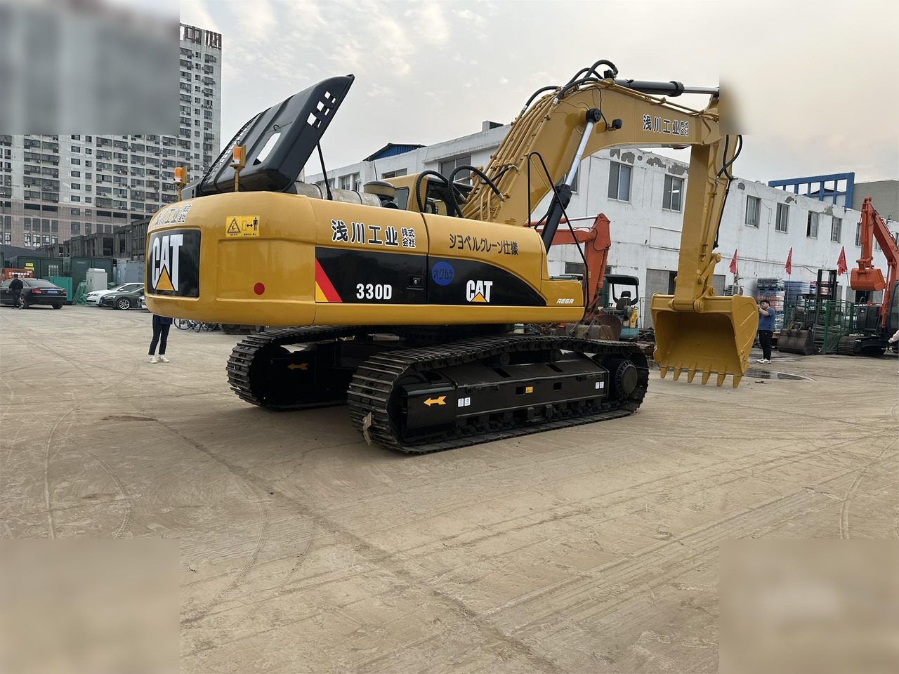 CATERPILLAR 330D - Escavatore cingolato: foto 4 CATERPILLAR 330D - Escavatore cingolato: foto 4