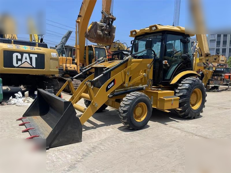 CATERPILLAR 420F - Terna: foto 1 CATERPILLAR 420F - Terna: foto 1