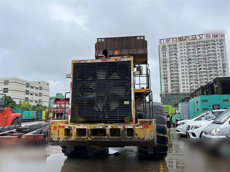 CATERPILLAR 986H - Pala gommata: foto 4 CATERPILLAR 986H - Pala gommata: foto 4