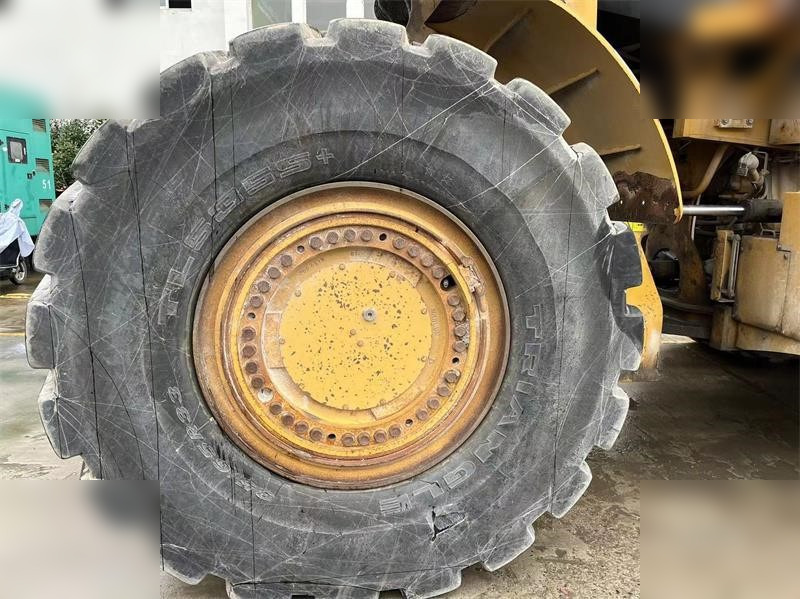 CATERPILLAR 986H - Pala gommata: foto 5 CATERPILLAR 986H - Pala gommata: foto 5