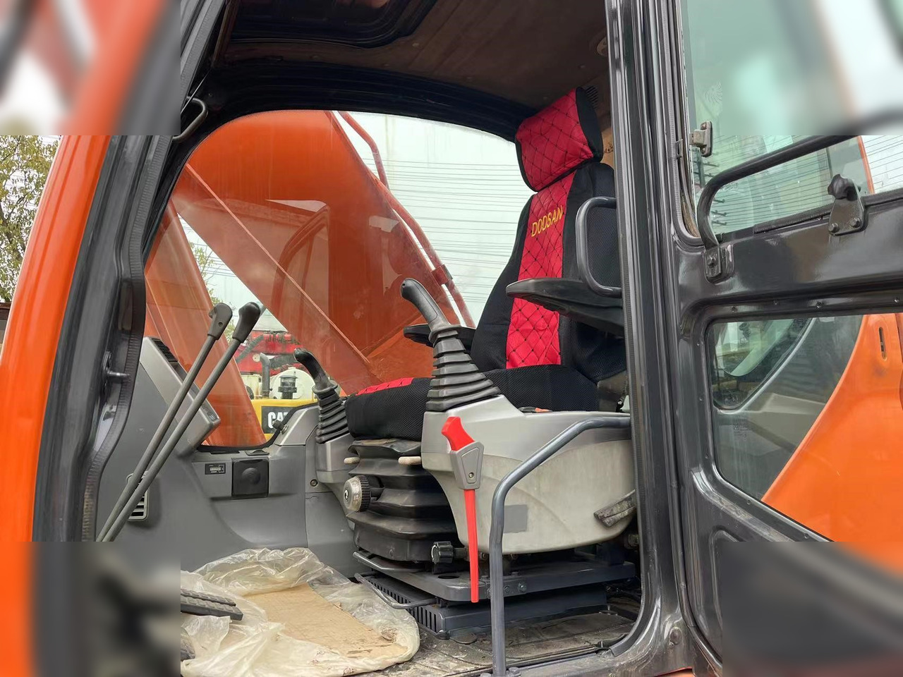 Escavatore cingolato DOOSAN DX225 LC: foto 6