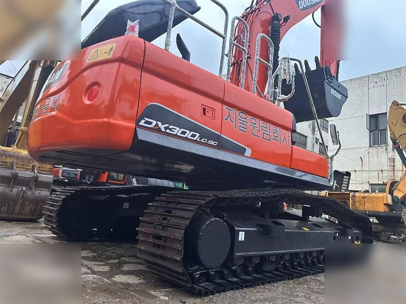 DOOSAN DX300 LC-9C - Escavatore cingolato: foto 3 DOOSAN DX300 LC-9C - Escavatore cingolato: foto 3