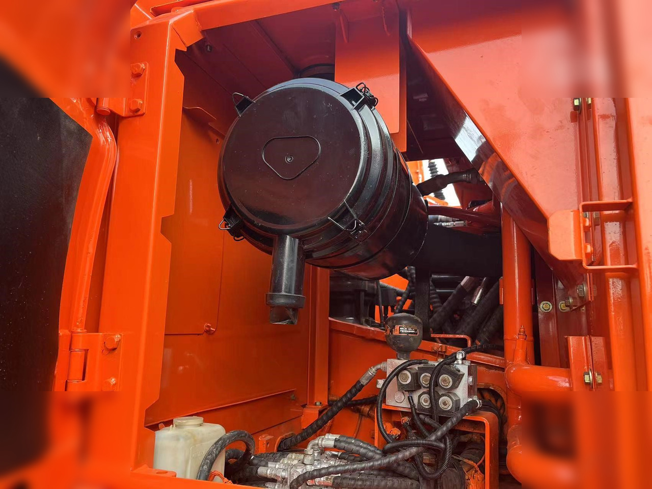 DOOSAN DX300 LC-9C - Escavatore cingolato: foto 4 DOOSAN DX300 LC-9C - Escavatore cingolato: foto 4