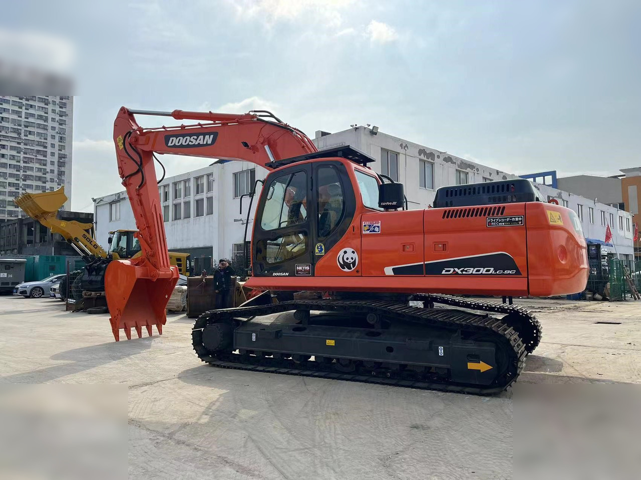 DOOSAN DX300 LC-9C - Escavatore cingolato: foto 1 DOOSAN DX300 LC-9C - Escavatore cingolato: foto 1