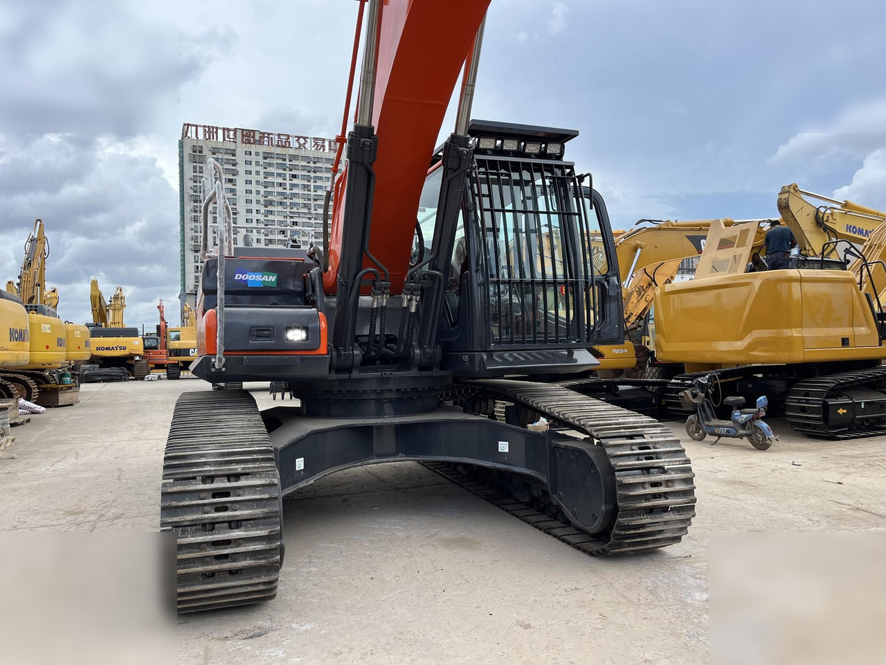 DOOSAN DX340 LCA - Escavatore cingolato: foto 2 DOOSAN DX340 LCA - Escavatore cingolato: foto 2