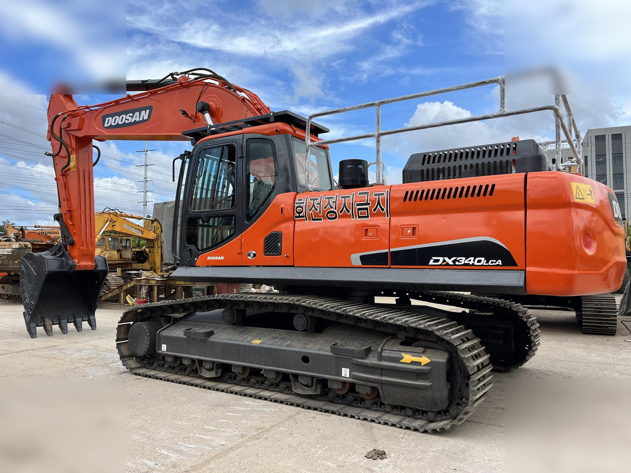 DOOSAN DX340 LCA - Escavatore cingolato: foto 3 DOOSAN DX340 LCA - Escavatore cingolato: foto 3