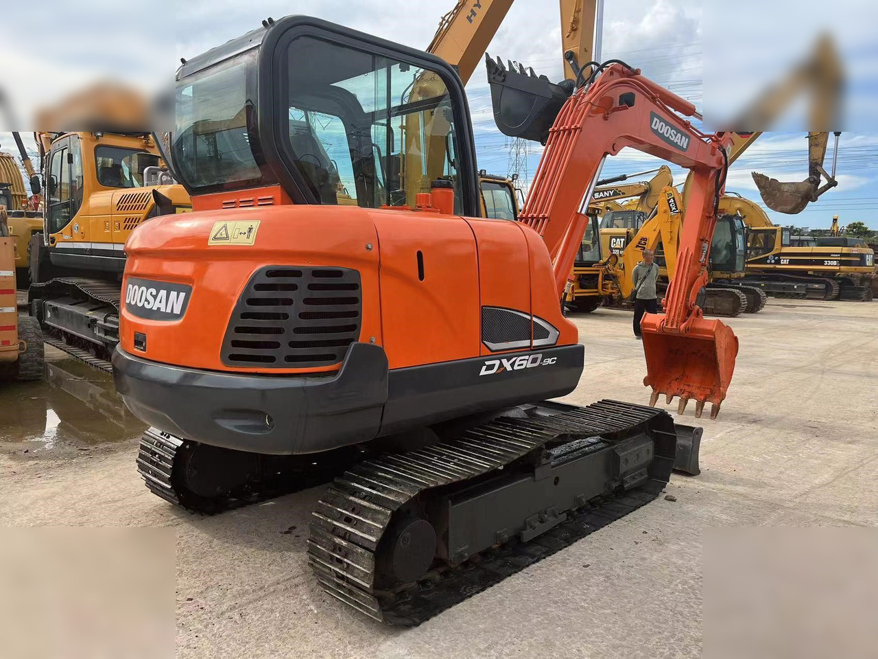 DOOSAN DX60-9C - Escavatore cingolato: foto 2 DOOSAN DX60-9C - Escavatore cingolato: foto 2
