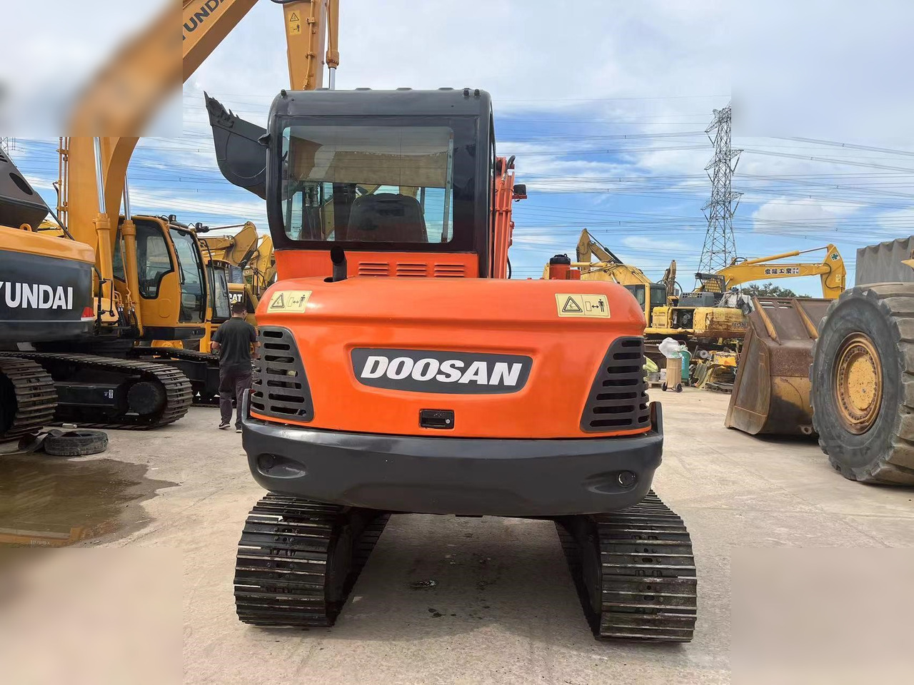 DOOSAN DX60-9C - Escavatore cingolato: foto 4 DOOSAN DX60-9C - Escavatore cingolato: foto 4