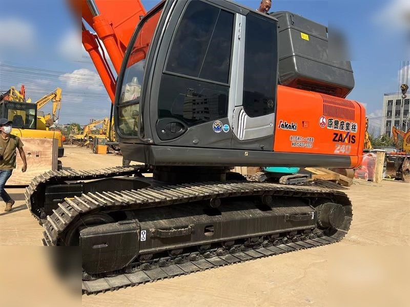 HITACHI ZX240 - Escavatore cingolato: foto 4 HITACHI ZX240 - Escavatore cingolato: foto 4