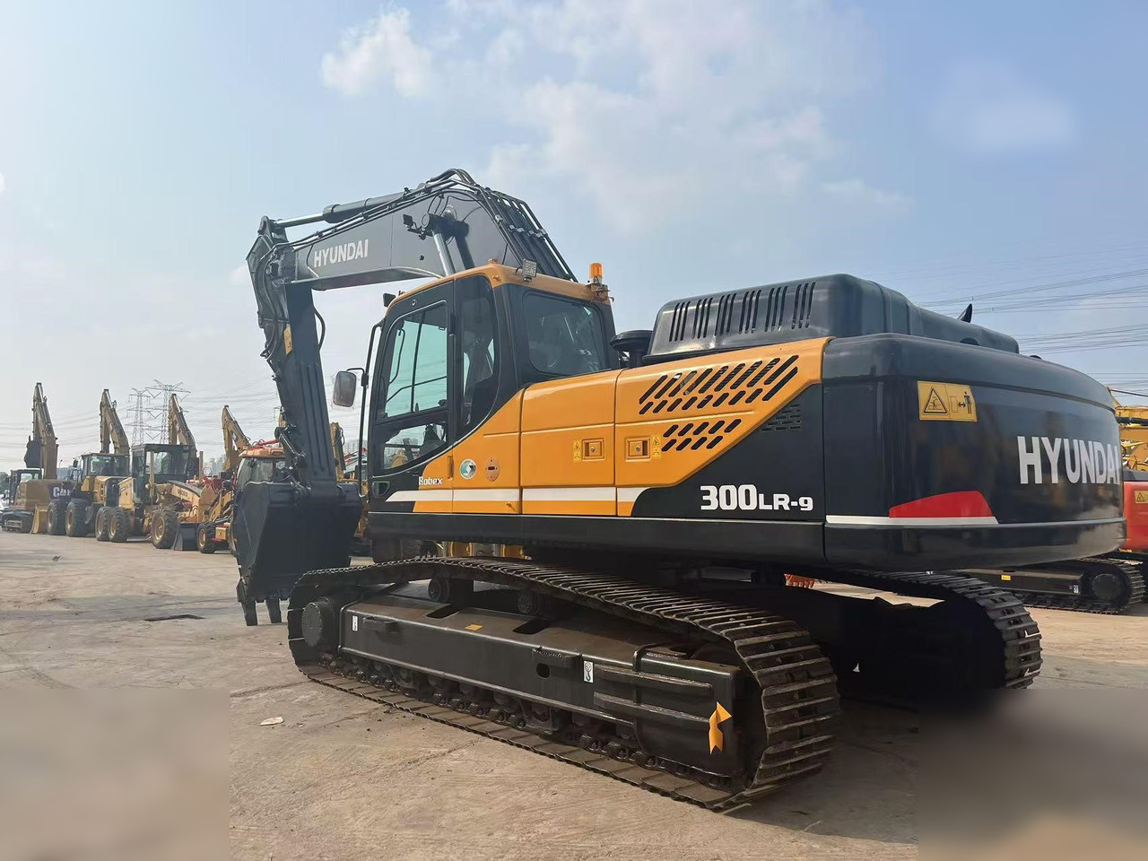 HYUNDAI HX300 LR - Escavatore cingolato: foto 4 HYUNDAI HX300 LR - Escavatore cingolato: foto 4