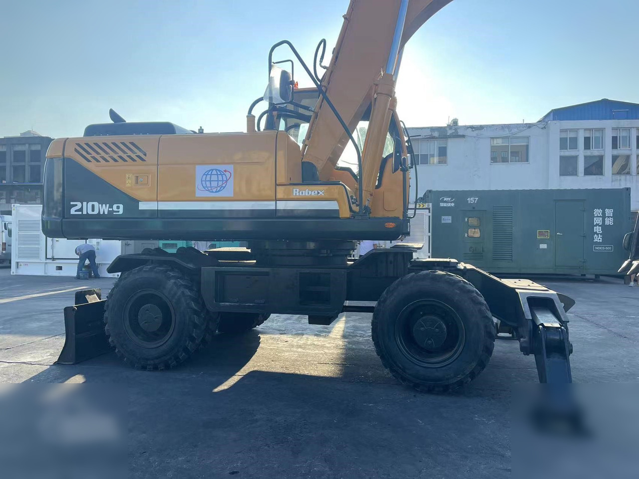 HYUNDAI ROBEX 210W-9 - Escavatore gommato: foto 5 HYUNDAI ROBEX 210W-9 - Escavatore gommato: foto 5