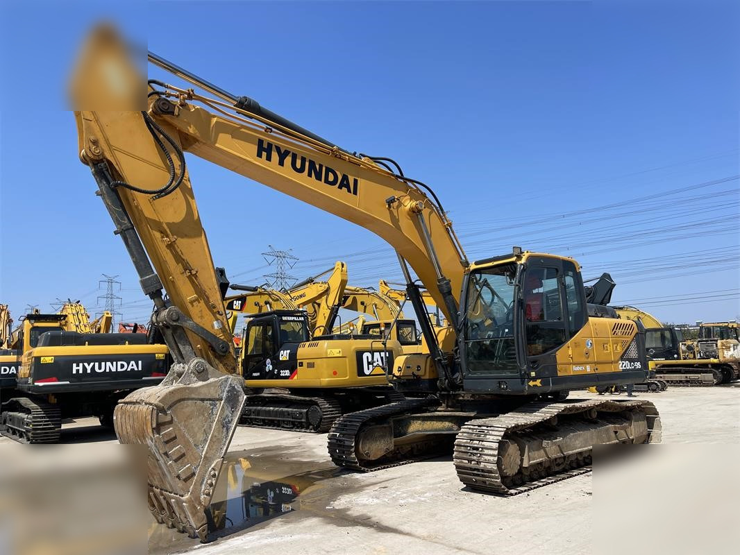 HYUNDAI ROBEX 220 LC-9S - Escavatore cingolato: foto 1 HYUNDAI ROBEX 220 LC-9S - Escavatore cingolato: foto 1