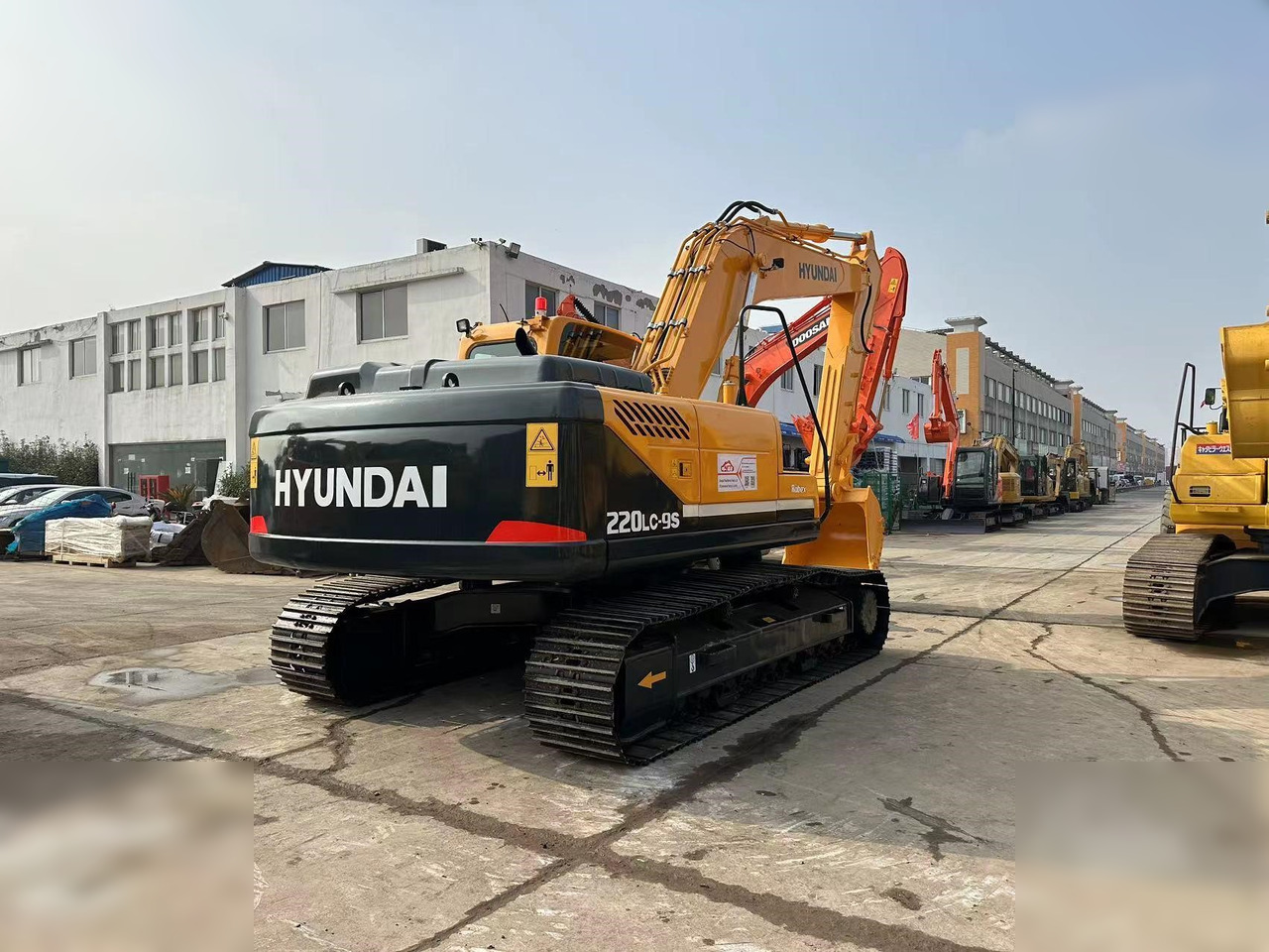 HYUNDAI ROBEX 220 LC-9S - Escavatore cingolato: foto 2 HYUNDAI ROBEX 220 LC-9S - Escavatore cingolato: foto 2