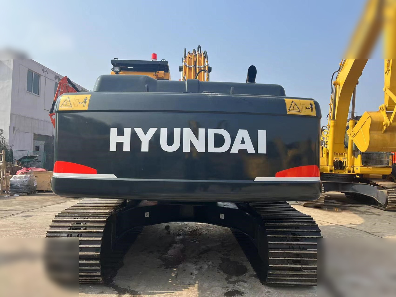 HYUNDAI ROBEX 220 LC-9S - Escavatore cingolato: foto 3 HYUNDAI ROBEX 220 LC-9S - Escavatore cingolato: foto 3
