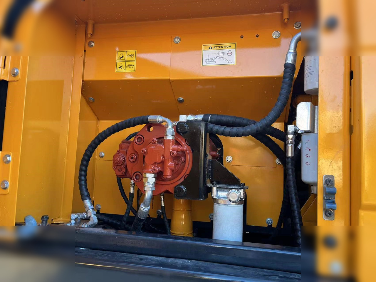 Escavatore cingolato HYUNDAI ROBEX 220 LC-9S: foto 10