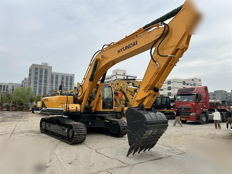 HYUNDAI ROBEX 305 LC-9T - Escavatore cingolato: foto 2 HYUNDAI ROBEX 305 LC-9T - Escavatore cingolato: foto 2