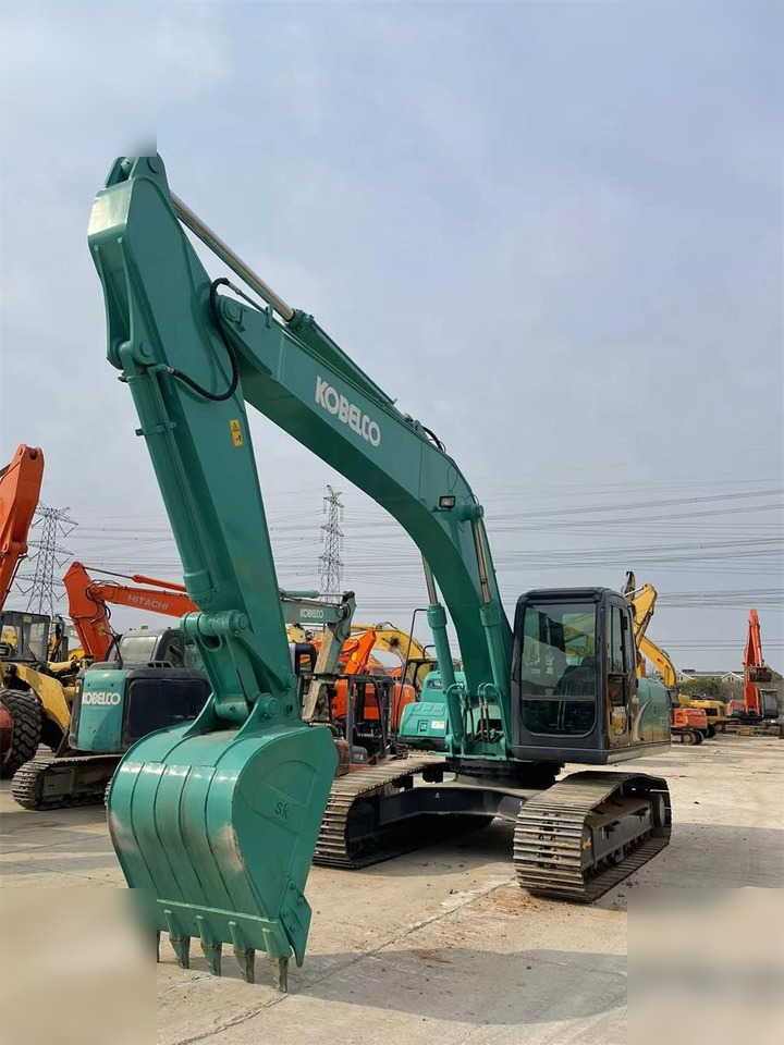 KOBELCO SK210-8 - Escavatore cingolato: foto 4 KOBELCO SK210-8 - Escavatore cingolato: foto 4