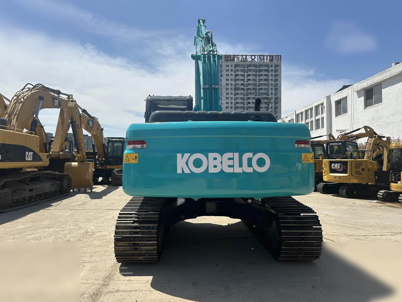 KOBELCO SK210 LC-8 - Escavatore cingolato: foto 4 KOBELCO SK210 LC-8 - Escavatore cingolato: foto 4
