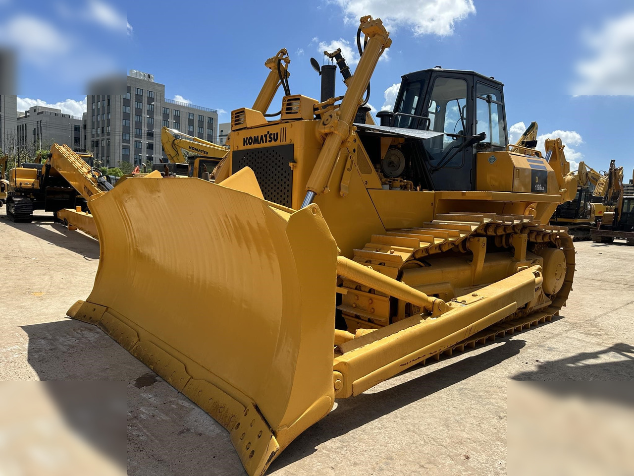 KOMATSU D155A-5 - Bulldozer: foto 2 KOMATSU D155A-5 - Bulldozer: foto 2