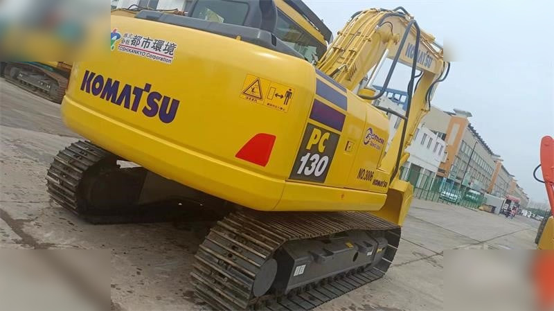 KOMATSU PC130-7 - Escavatore cingolato: foto 3 KOMATSU PC130-7 - Escavatore cingolato: foto 3