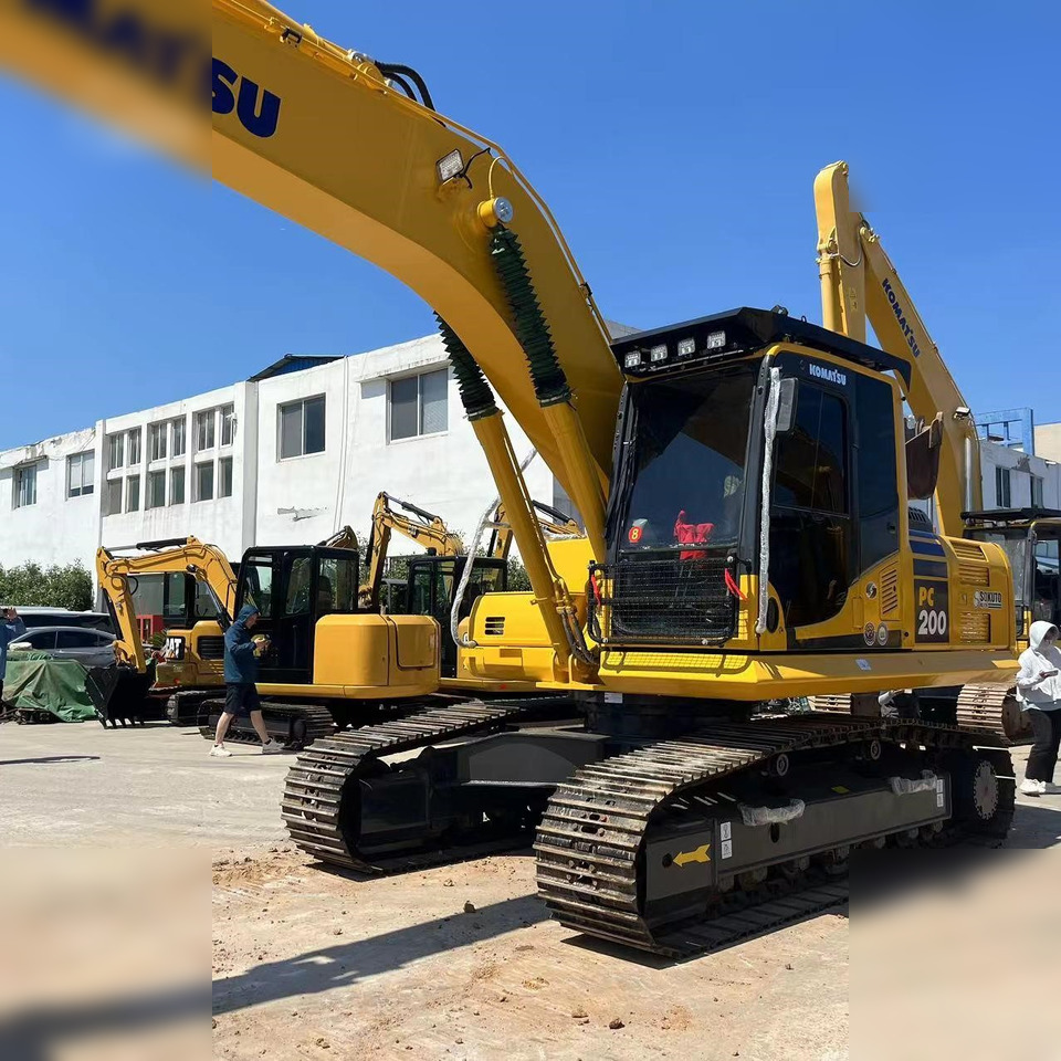 KOMATSU PC200-8 - Escavatore cingolato: foto 3 KOMATSU PC200-8 - Escavatore cingolato: foto 3