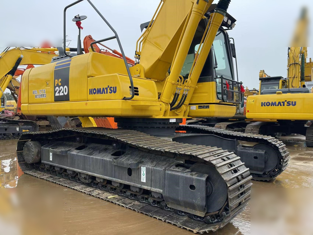 KOMATSU PC200-8 - Escavatore cingolato: foto 4 KOMATSU PC200-8 - Escavatore cingolato: foto 4