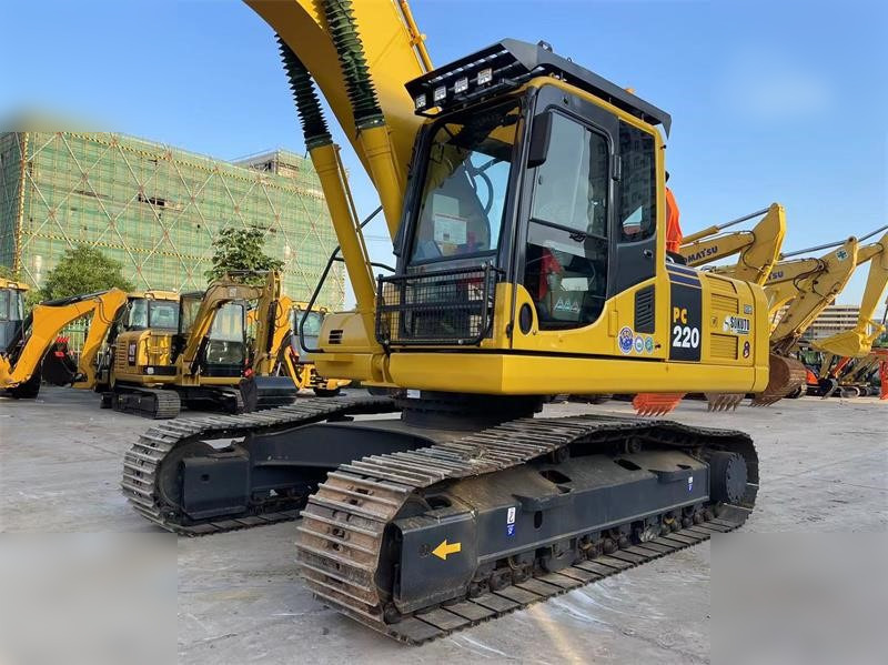 KOMATSU PC220-8 - Escavatore cingolato: foto 5 KOMATSU PC220-8 - Escavatore cingolato: foto 5