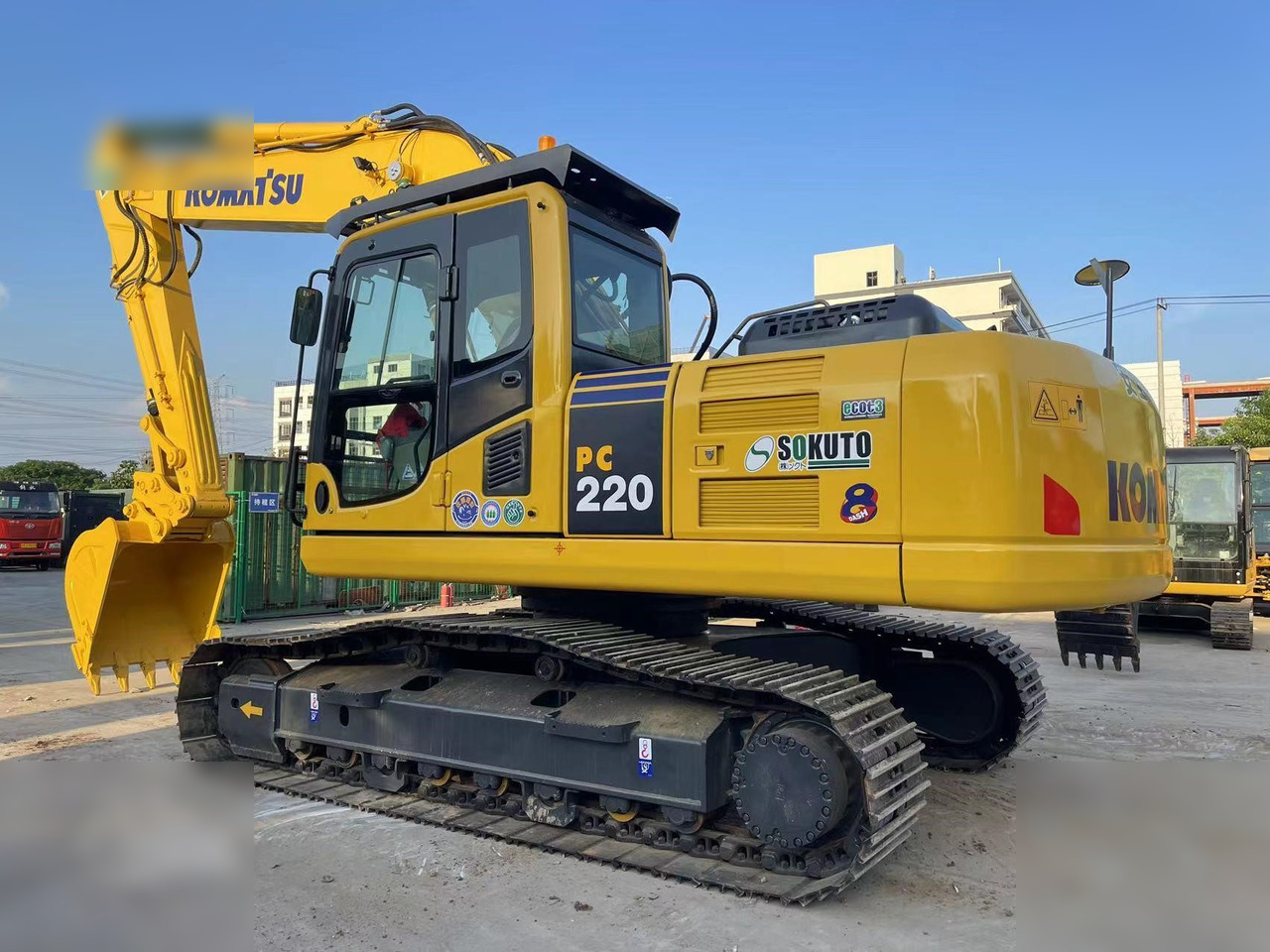 KOMATSU PC220-8 - Escavatore cingolato: foto 4 KOMATSU PC220-8 - Escavatore cingolato: foto 4