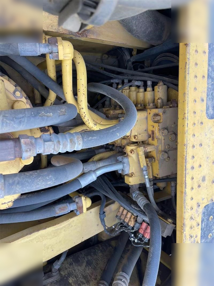 Escavatore cingolato KOMATSU PC400-8: foto 7