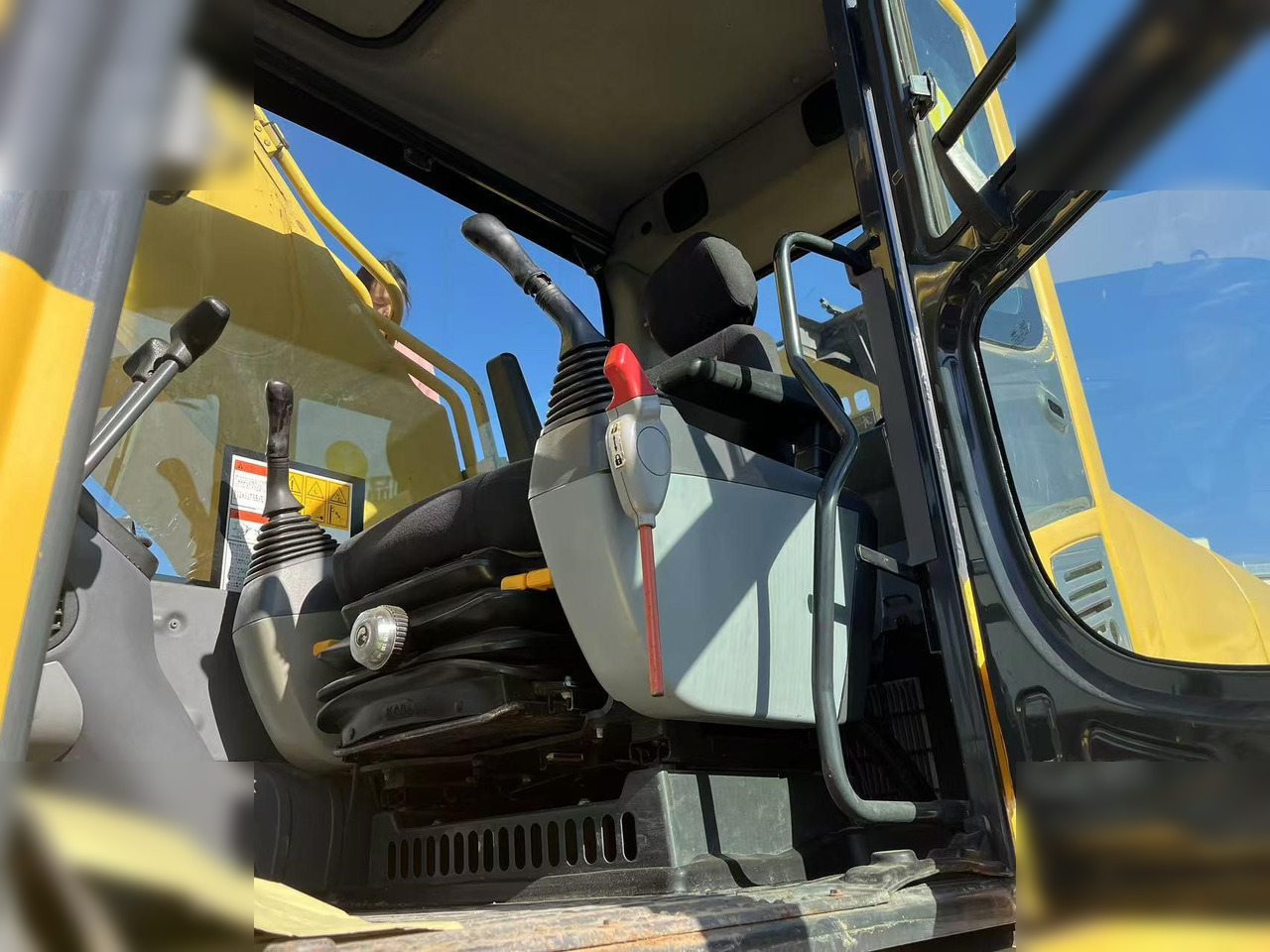 KOMATSU PC400-8R - Escavatore cingolato: foto 5 KOMATSU PC400-8R - Escavatore cingolato: foto 5