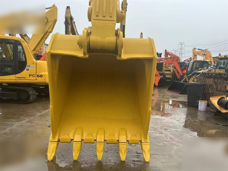 KOMATSU PC450-8 - Escavatore cingolato: foto 4 KOMATSU PC450-8 - Escavatore cingolato: foto 4