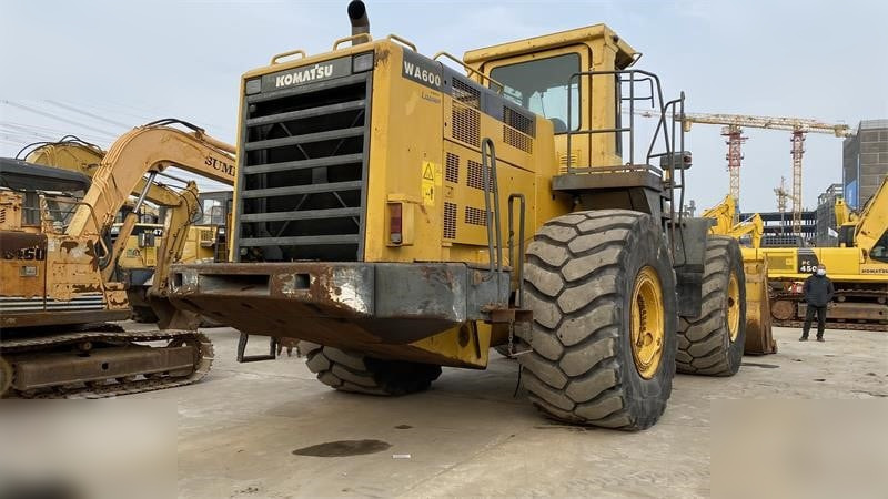KOMATSU WA600-3 - Pala gommata: foto 4 KOMATSU WA600-3 - Pala gommata: foto 4