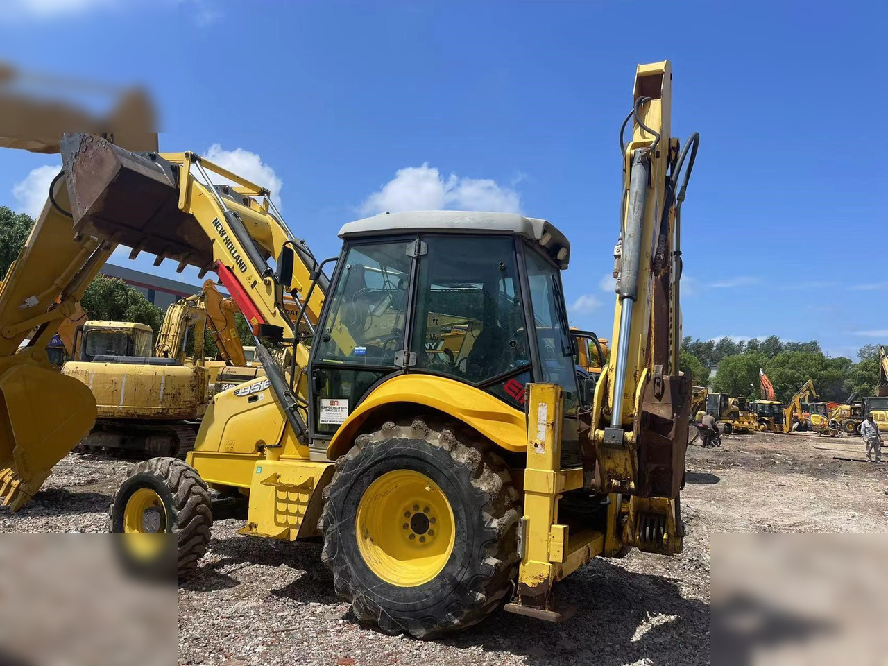 NEW HOLLAND LB95B-4PT - Terna: foto 2 NEW HOLLAND LB95B-4PT - Terna: foto 2