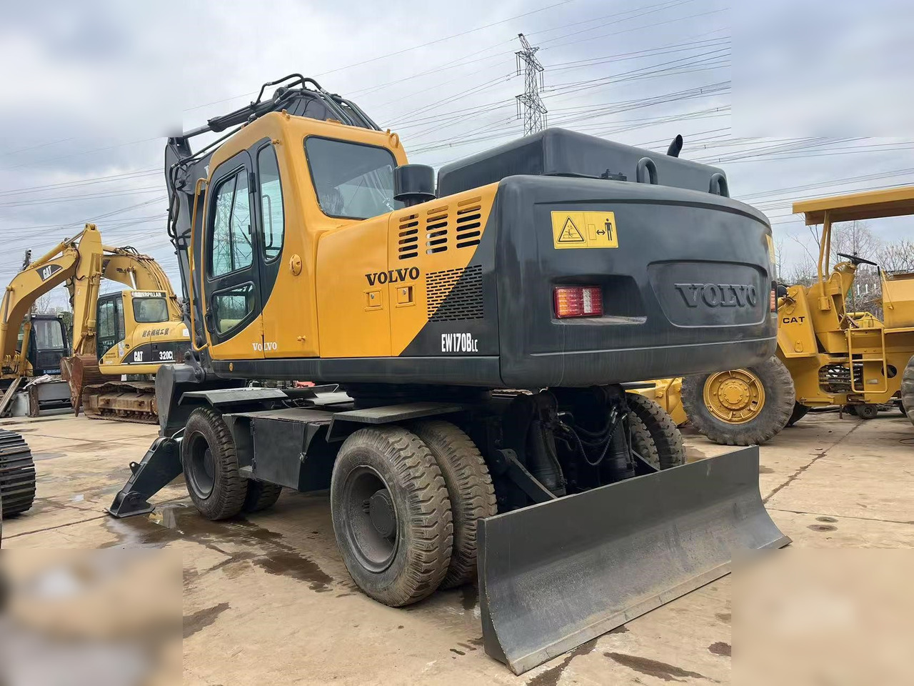 VOLVO EW170 - Escavatore gommato: foto 5 VOLVO EW170 - Escavatore gommato: foto 5
