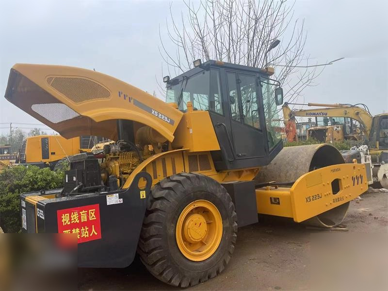 XCMG XS223J - Rullo compattatore/ Rullo compressore: foto 3 XCMG XS223J - Rullo compattatore/ Rullo compressore: foto 3