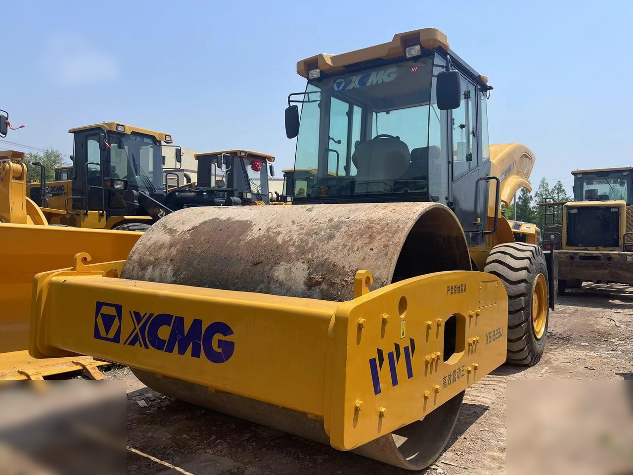 XCMG XS223J - Rullo compattatore/ Rullo compressore: foto 4 XCMG XS223J - Rullo compattatore/ Rullo compressore: foto 4