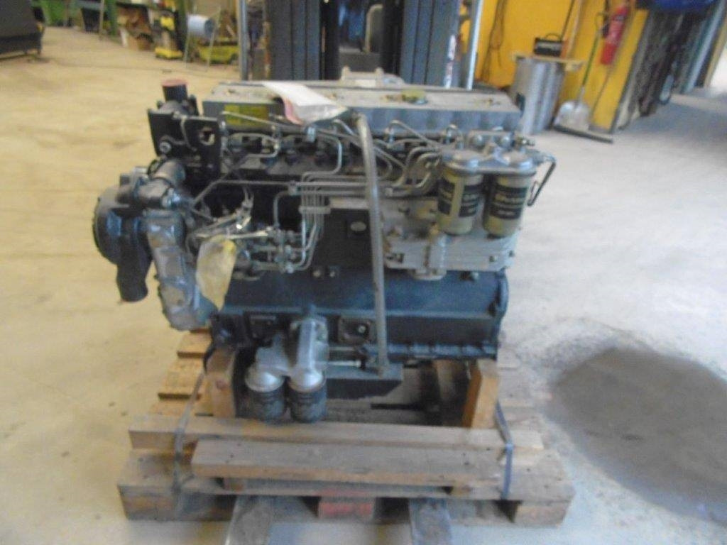 Perkins 6 cyl motor fabriksny YB 30655U5.18678U - Motore per Macchina da cantiere: foto 2 Perkins 6 cyl motor fabriksny YB 30655U5.18678U - Motore per Macchina da cantiere: foto 2