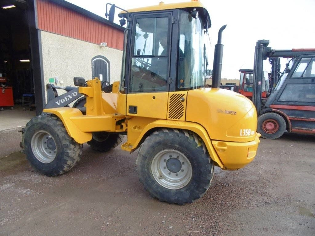 Volvo L 35 - Pala gommata: foto 4 Volvo L 35 - Pala gommata: foto 4