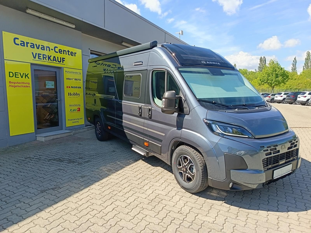 Adria Twin Edition 640 SGX Maxi 132kW*138L KÜHLSCHRANK - Furgonato: foto 2 Adria Twin Edition 640 SGX Maxi 132kW*138L KÜHLSCHRANK - Furgonato: foto 2