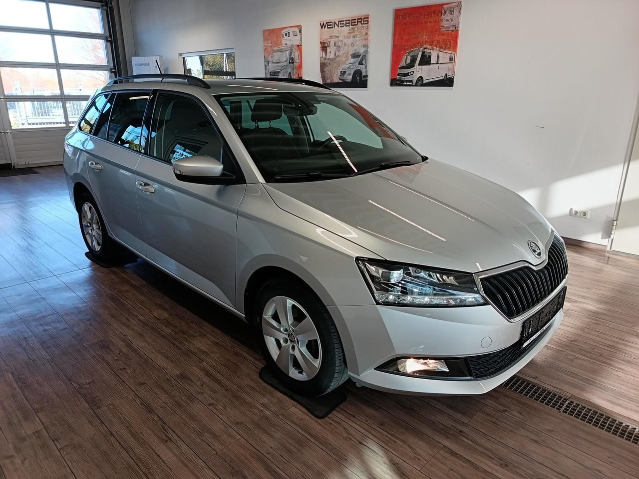 Skoda Fabia Combi Style 1.0 TSI*AHK*LED*R-KAM*PDC*SHZ* - Station wagon: foto 3 Skoda Fabia Combi Style 1.0 TSI*AHK*LED*R-KAM*PDC*SHZ* - Station wagon: foto 3