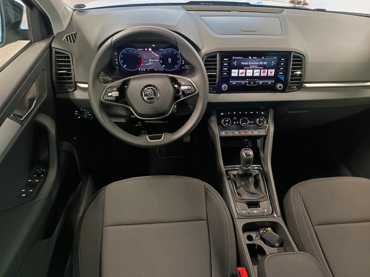 SUV/ Fuoristrada Skoda Karoq Selection 1,5TSI*NAVI*AHK-VORBER*LED*R-KAM: foto 7