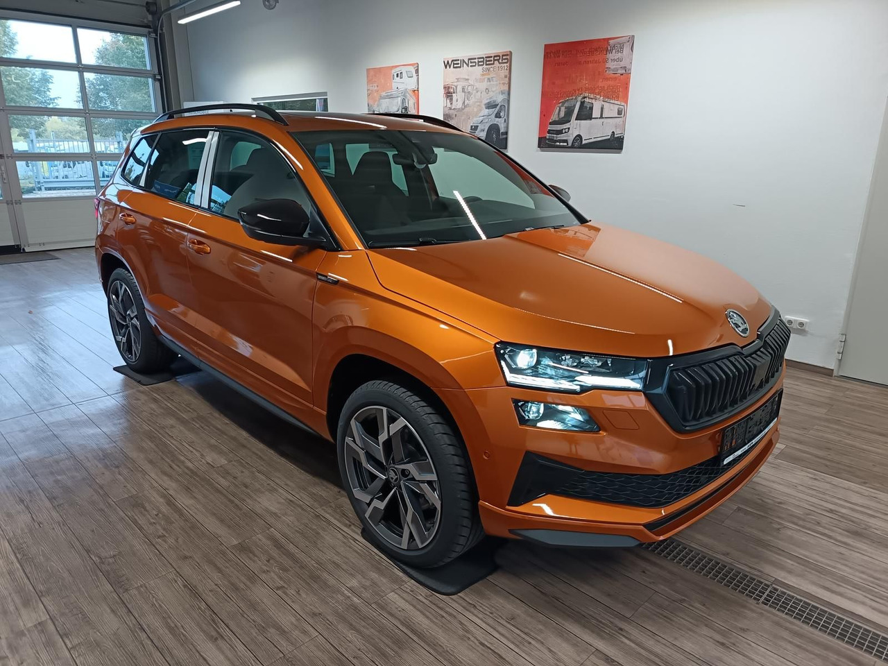 Skoda Karoq Sportline 2,0 TDI DSG 4x4*AHK*PSD*STD.HZG* - SUV/ Fuoristrada: foto 3 Skoda Karoq Sportline 2,0 TDI DSG 4x4*AHK*PSD*STD.HZG* - SUV/ Fuoristrada: foto 3