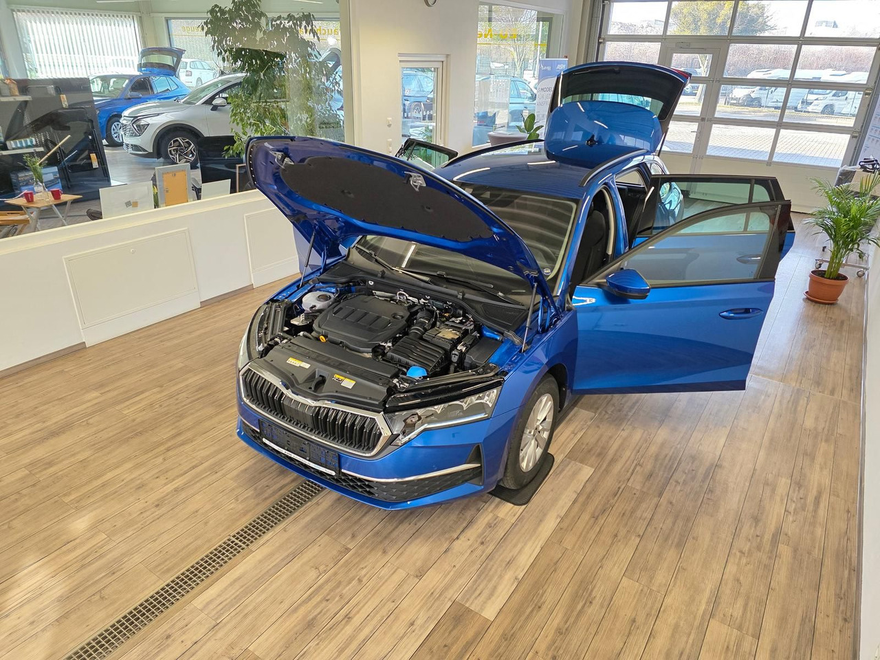 Skoda Octavia Combi Selection DSG*LED*ACC*WINTERPAKET* - Autovettura: foto 2 Skoda Octavia Combi Selection DSG*LED*ACC*WINTERPAKET* - Autovettura: foto 2