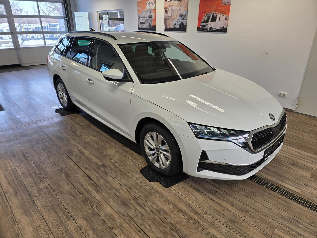 Skoda Octavia Combi Selection DSG*LED*ACC*WINTERPAKET* - Autovettura: foto 3 Skoda Octavia Combi Selection DSG*LED*ACC*WINTERPAKET* - Autovettura: foto 3